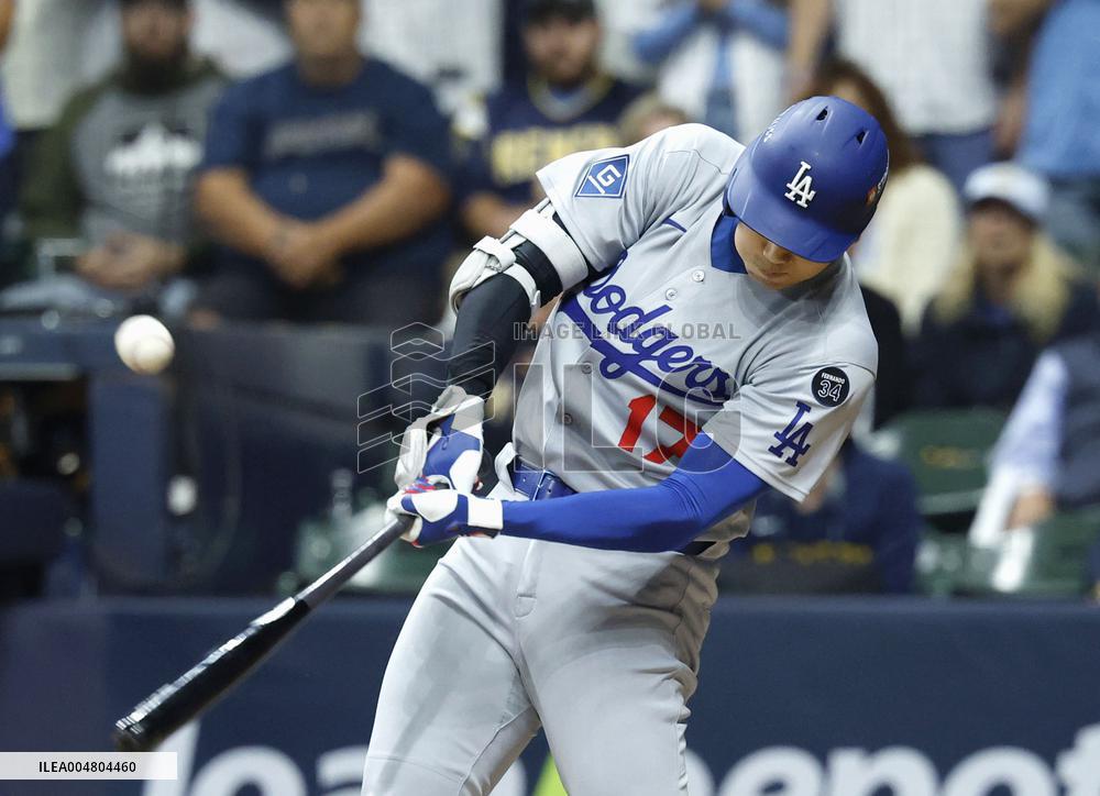 Baseball: Championship Series between Dodgers and Brewers