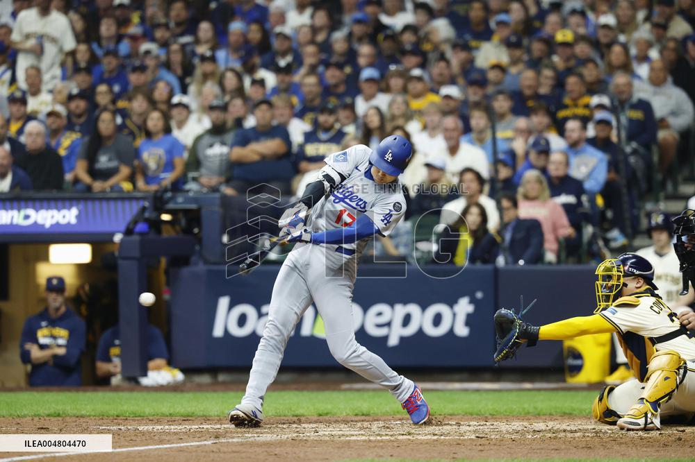 Baseball: Championship Series between Dodgers and Brewers