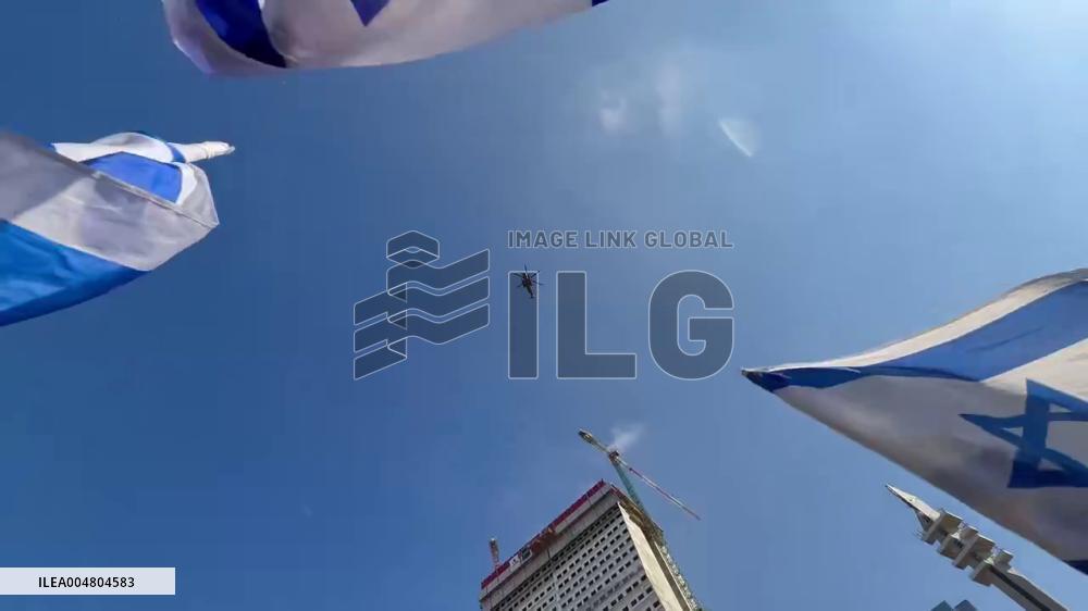 Israel: 20 Israeli Hostages Return to Tel Aviv, Crowds Celebrate 2