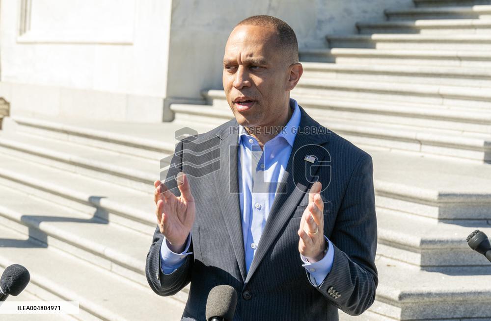 Leader Jeffries Press Conference