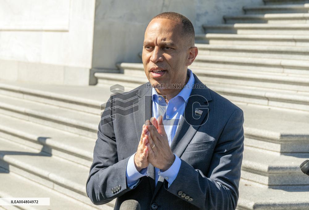 Leader Jeffries Press Conference