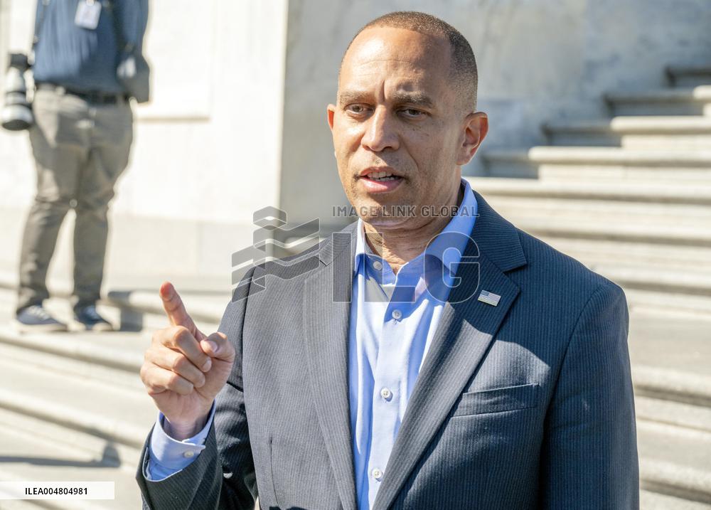 Leader Jeffries Press Conference