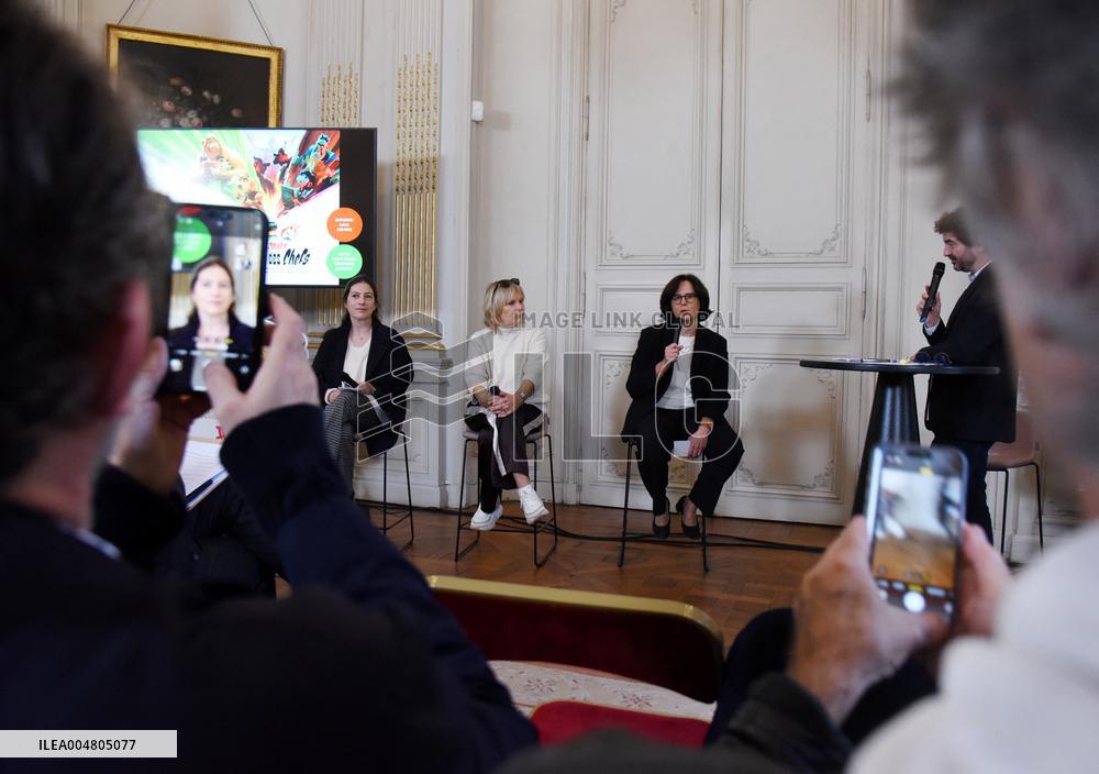 Asterix En Lusitanie Press Conference - Paris
