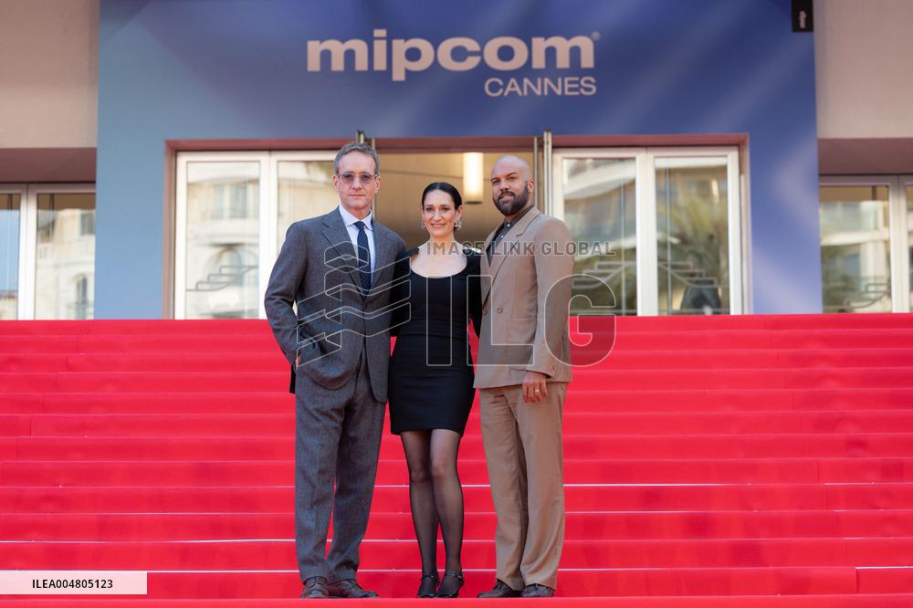 Mipcom 2025 - The Miniature Wife Photocall