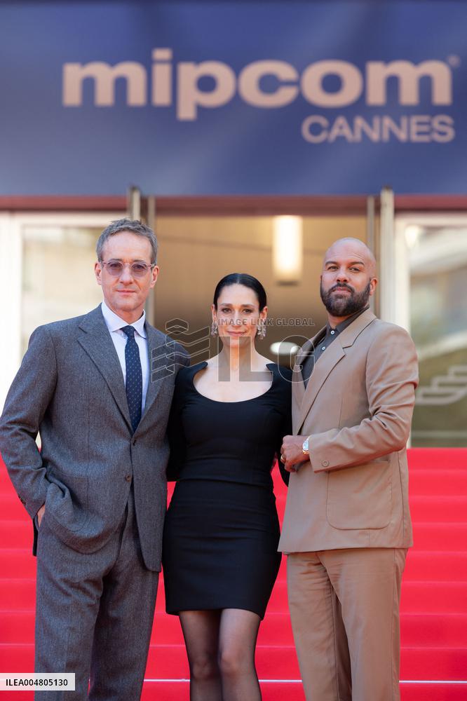 Mipcom 2025 - The Miniature Wife Photocall