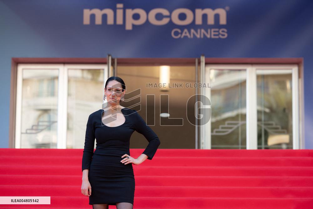 Mipcom 2025 - The Miniature Wife Photocall