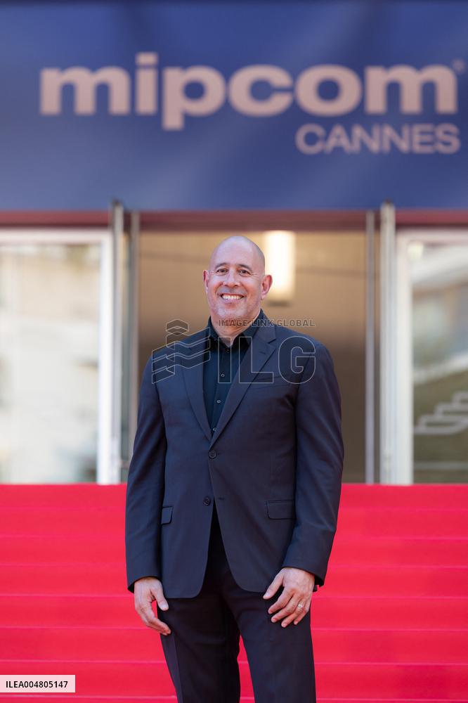 Mipcom 2025 - The Miniature Wife Photocall