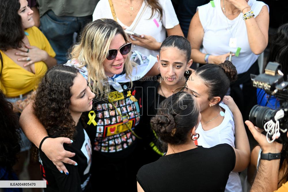 Hostage Release Celebration - Tel Aviv