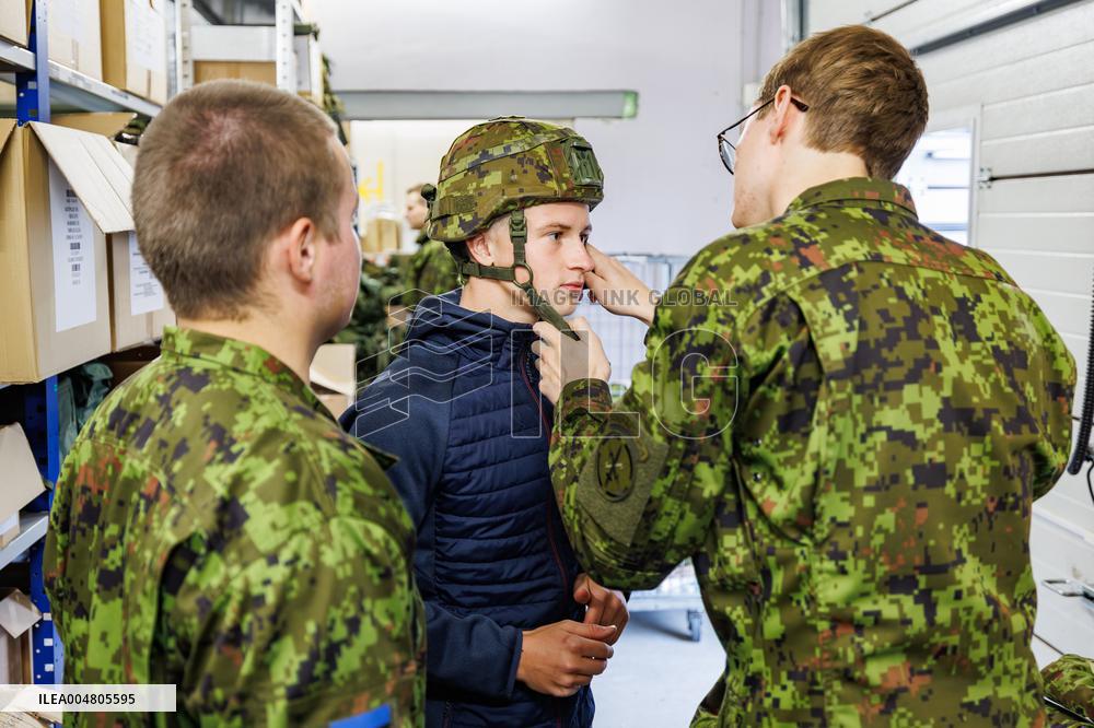 Conscript service in the Defence Forces