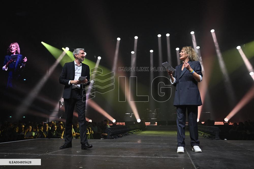 Comedy Show Opens For Matmatah - Paris