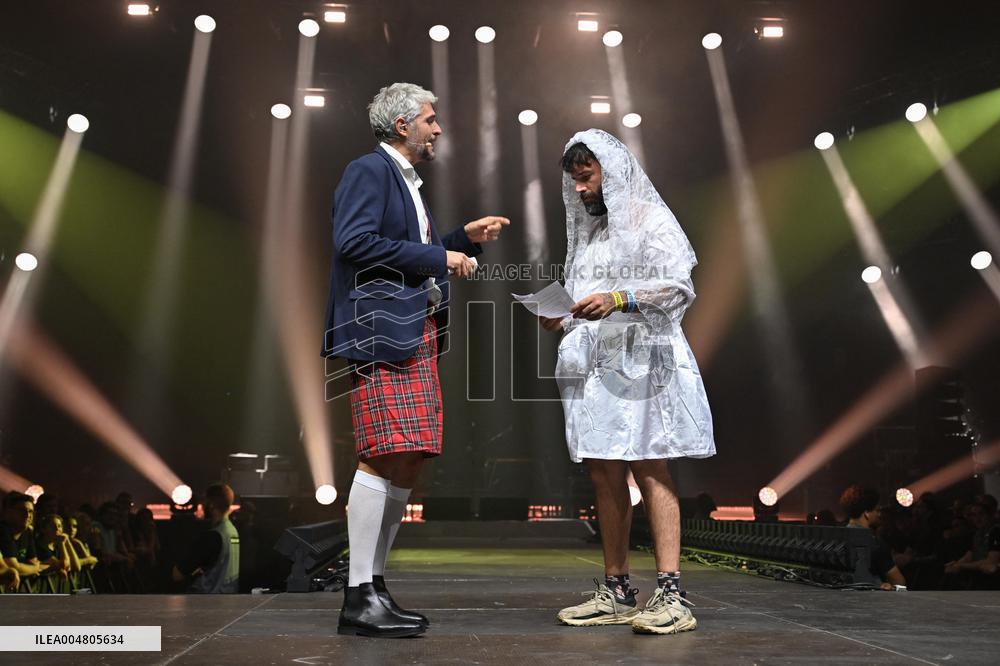 Comedy Show Opens For Matmatah - Paris