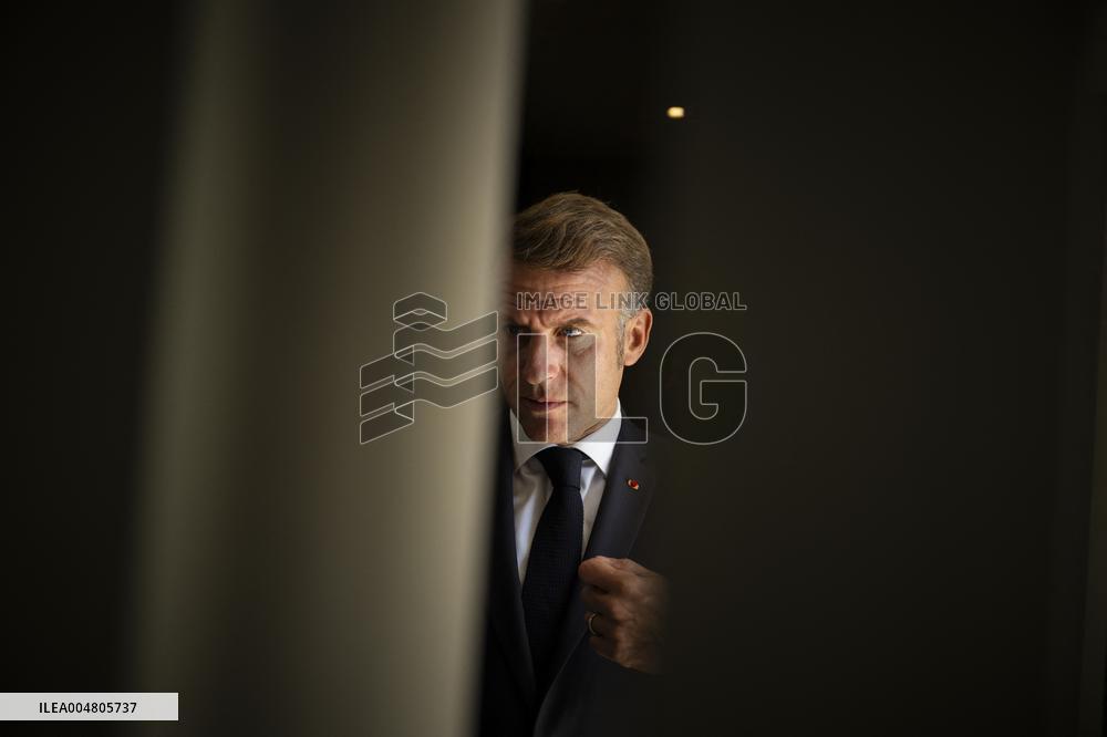 French President Macron Waits for Palestinian President Mahmoud Abbas at the Gaza Peace Summit - Sharm el-Sheikh