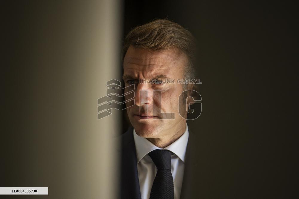 French President Macron Waits for Palestinian President Mahmoud Abbas at the Gaza Peace Summit - Sharm el-Sheikh