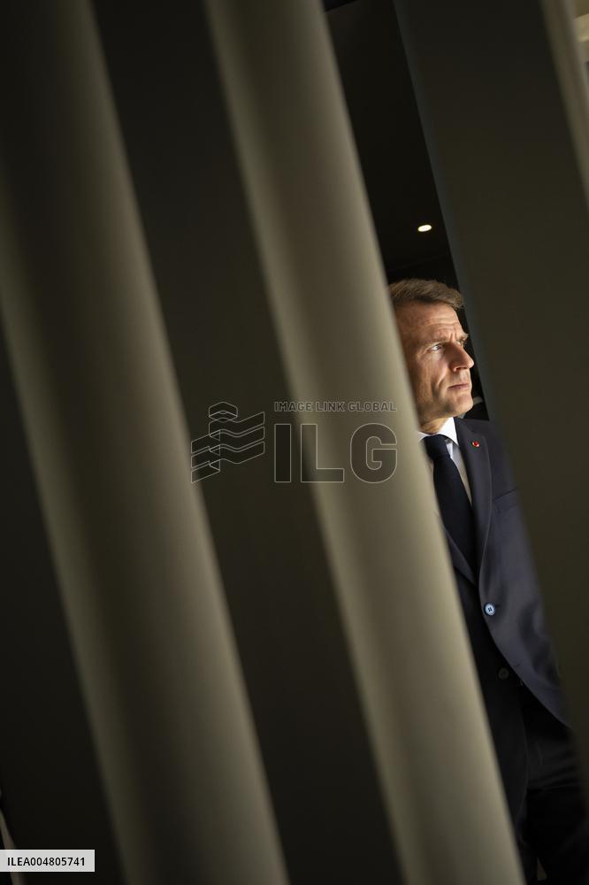 French President Macron Waits for Palestinian President Mahmoud Abbas at the Gaza Peace Summit - Sharm el-Sheikh