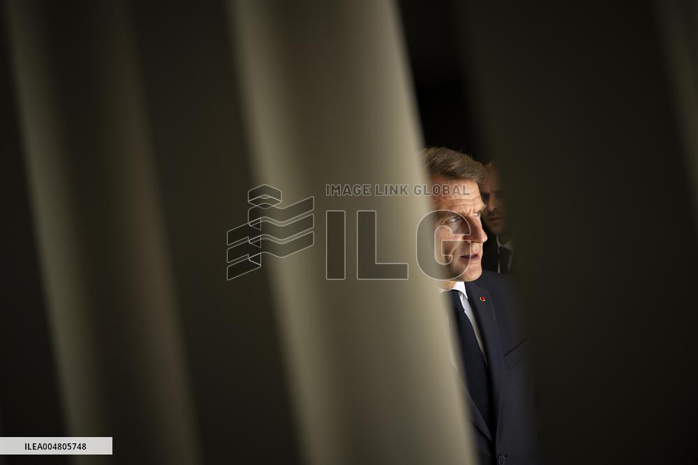 French President Macron Waits for Palestinian President Mahmoud Abbas at the Gaza Peace Summit - Sharm el-Sheikh