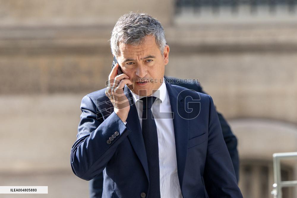 Ministers leaves the Elysee Palace for the Council of Ministers - Paris AJ
