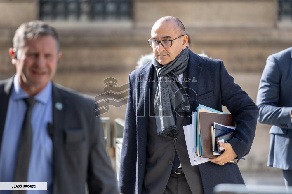 Ministers leaves the Elysee Palace for the Council of Ministers - Paris AJ