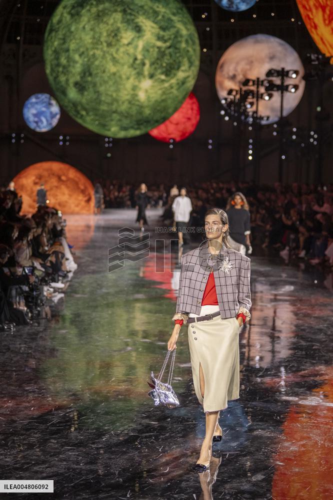 PFW - Kendra Spears Models For Chanel