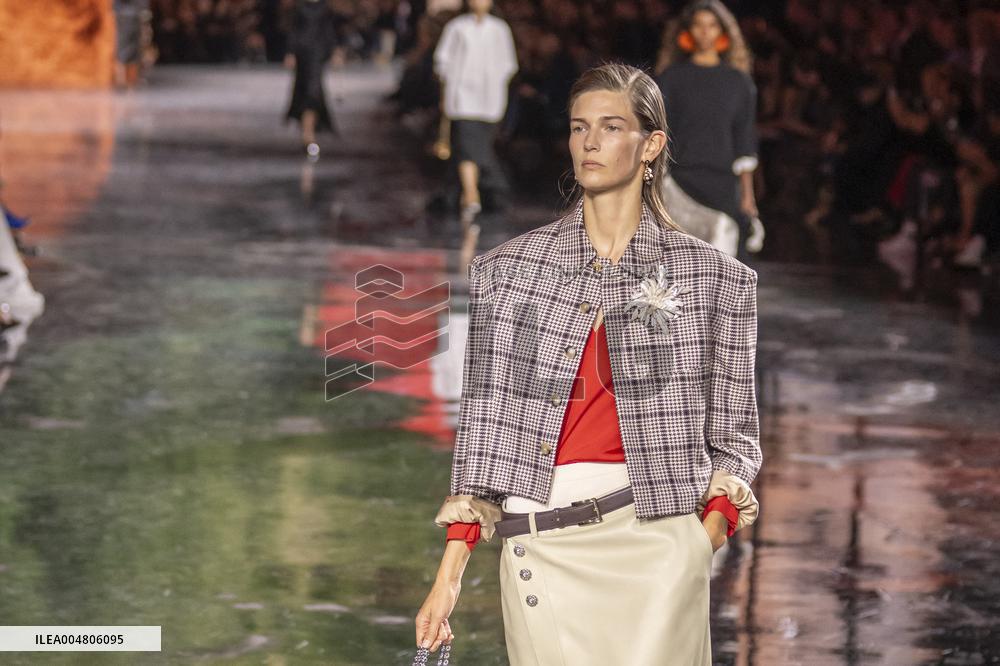 PFW - Kendra Spears Models For Chanel