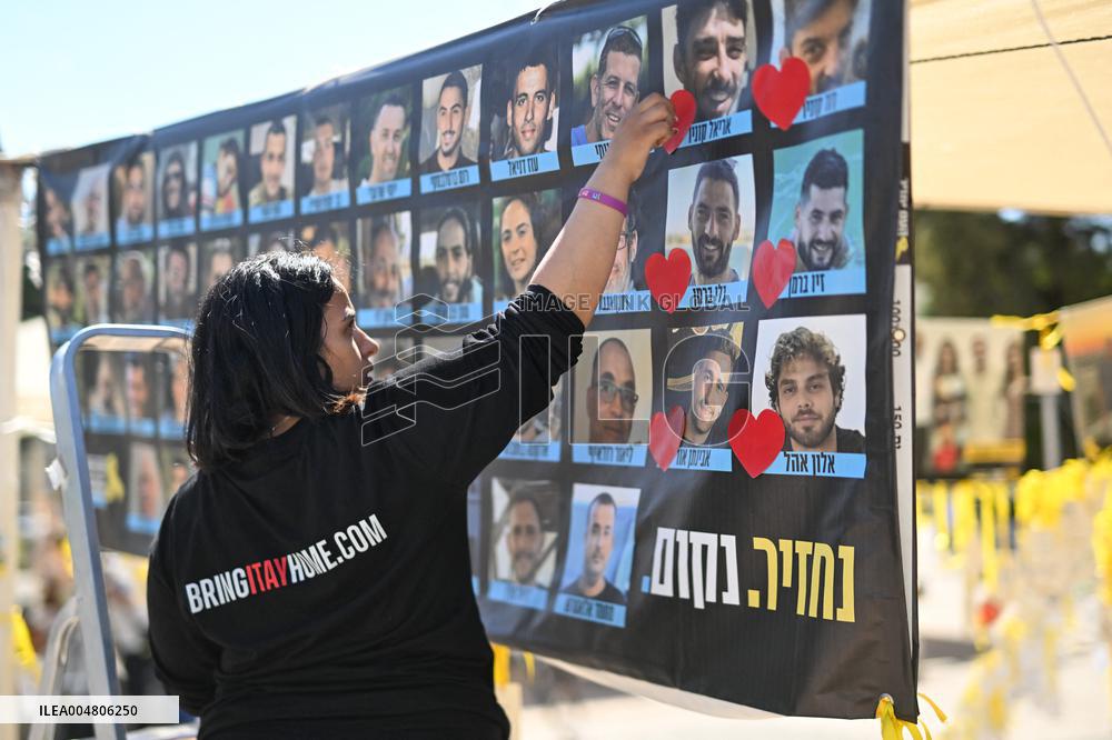 Hostage Square The Day After The Return Of The Hamas Hostages - Tel-Aviv