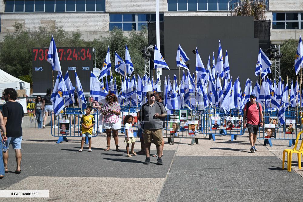 Hostage Square The Day After The Return Of The Hamas Hostages - Tel-Aviv