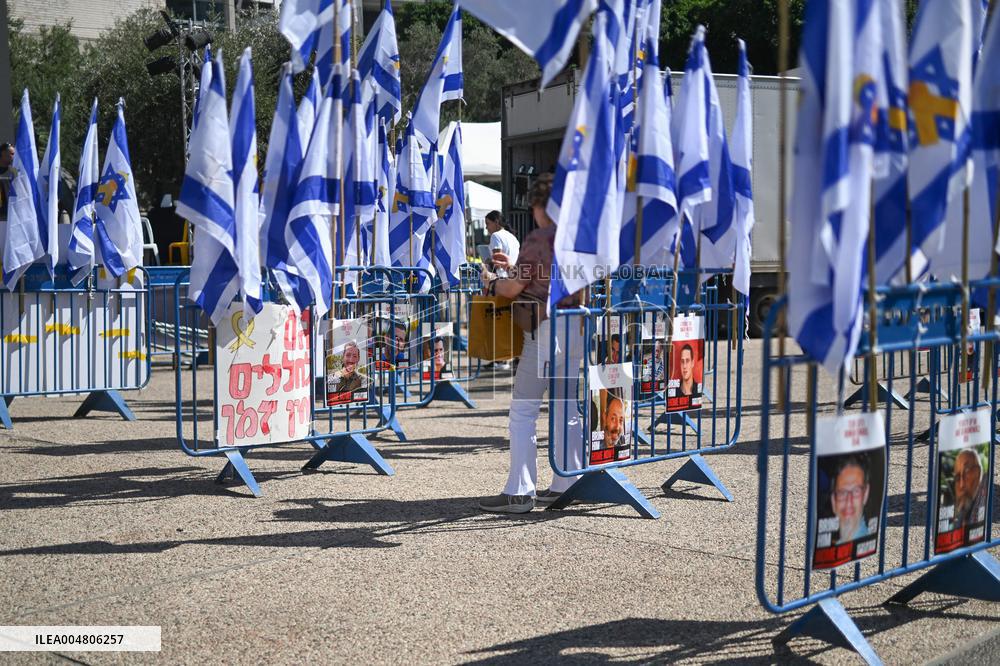 Hostage Square The Day After The Return Of The Hamas Hostages - Tel-Aviv