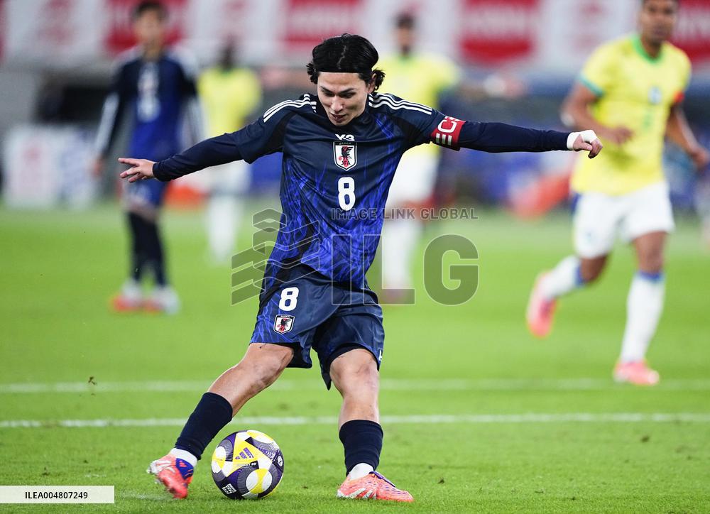 Football: Friendly between Japan and Brazil