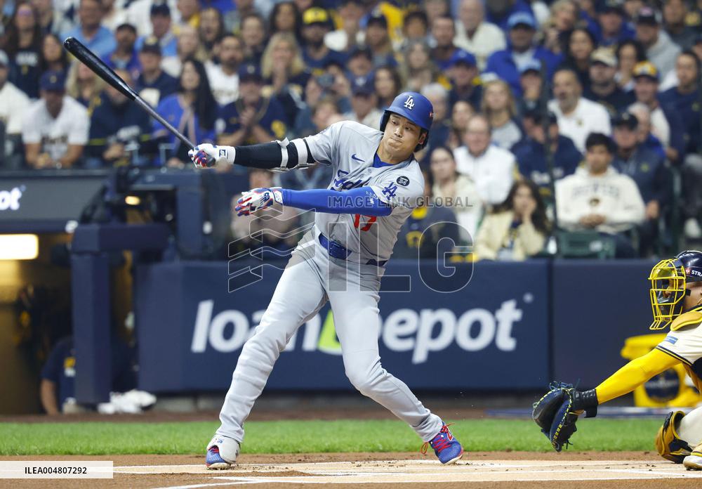 Baseball: Championship Series between Dodgers and Brewers