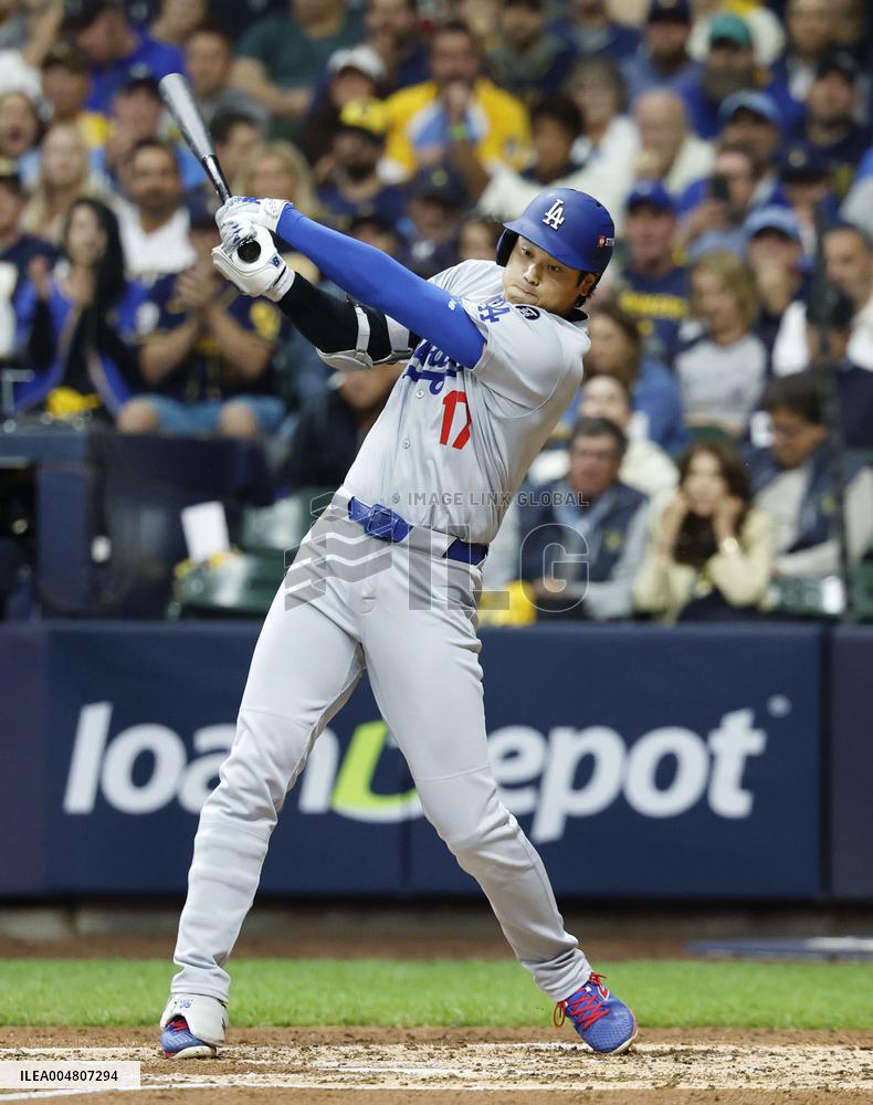 Baseball: Championship Series between Dodgers and Brewers