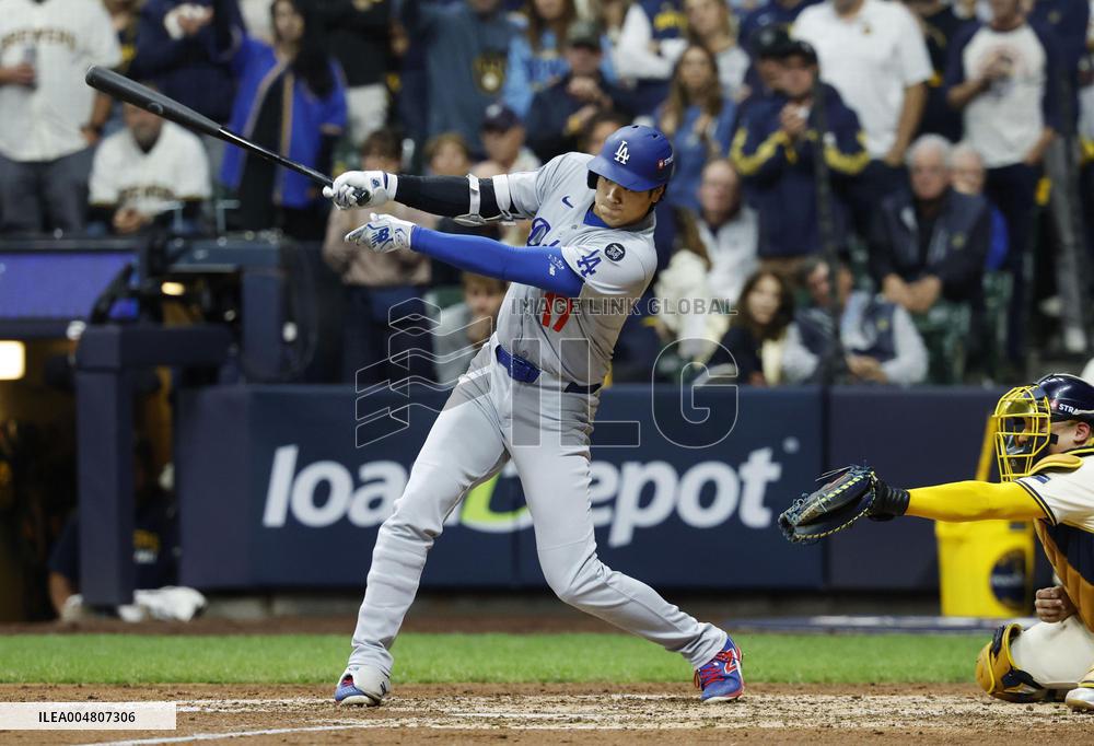 Baseball: Championship Series between Dodgers and Brewers