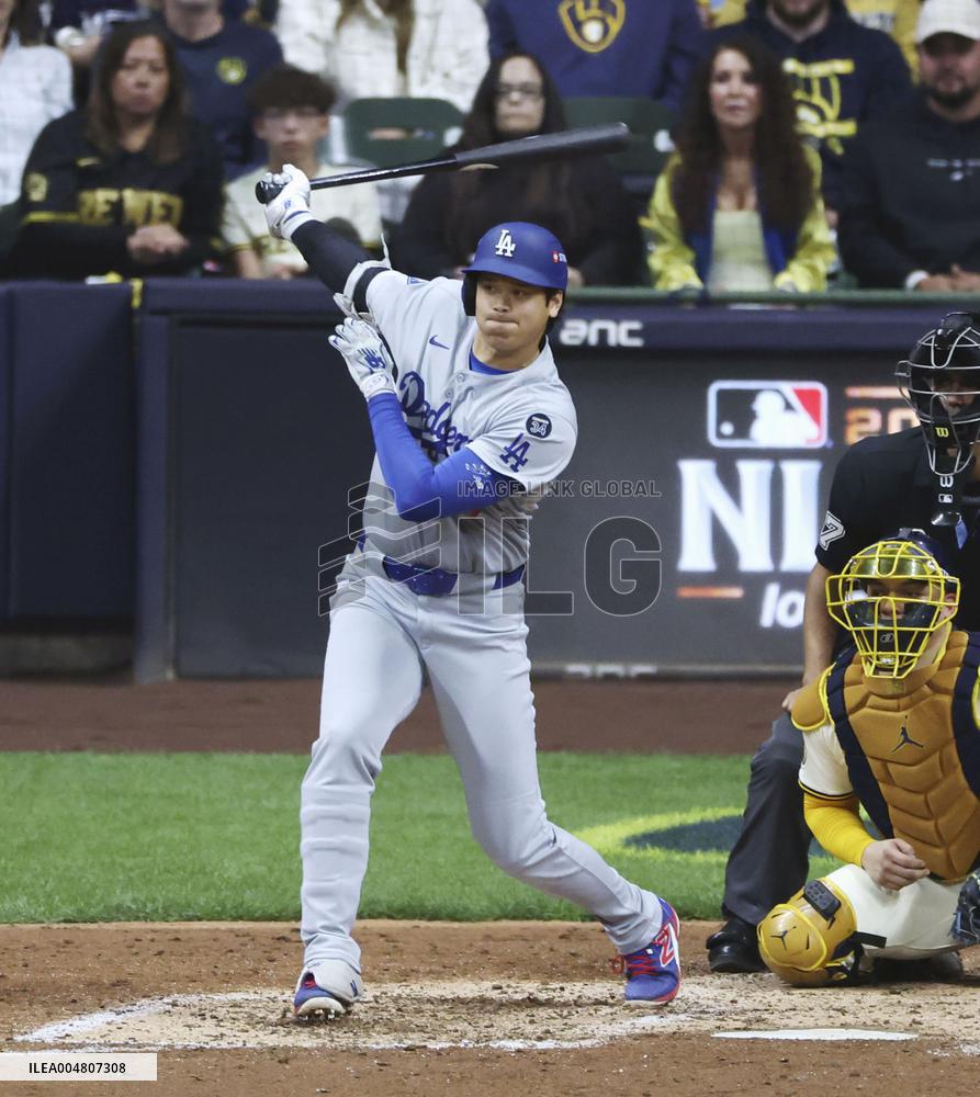 Baseball: Championship Series between Dodgers and Brewers