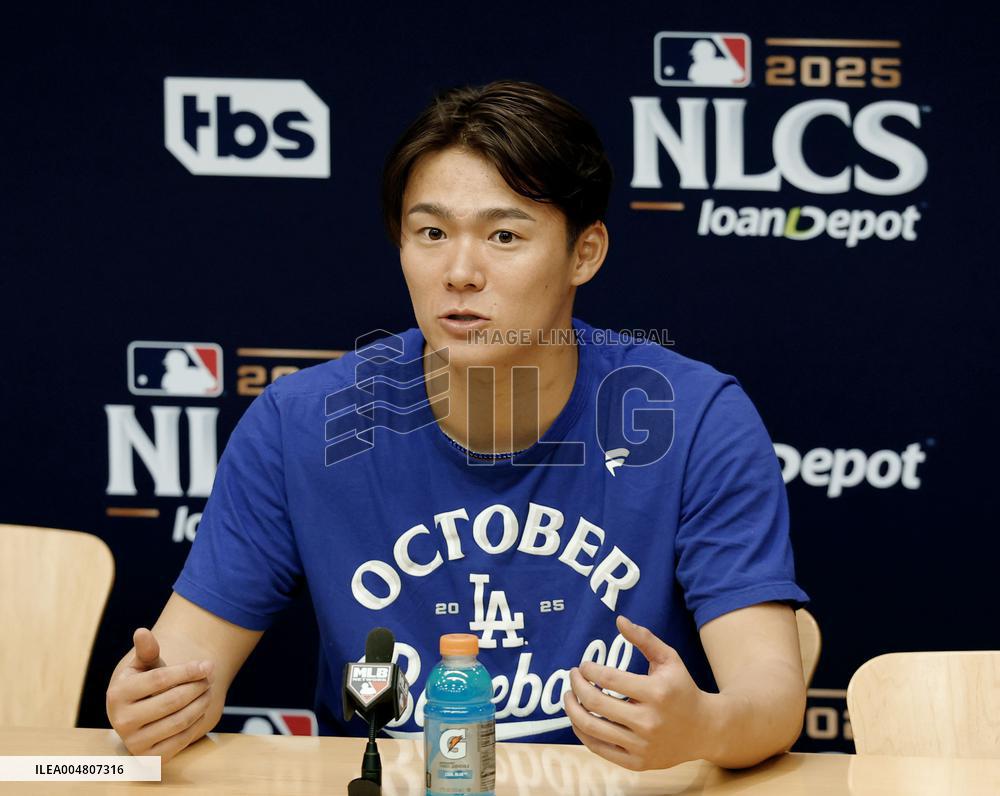 Baseball: Championship Series between Dodgers and Brewers