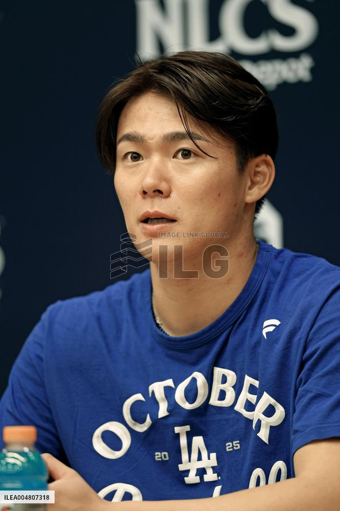 Baseball: Championship Series between Dodgers and Brewers