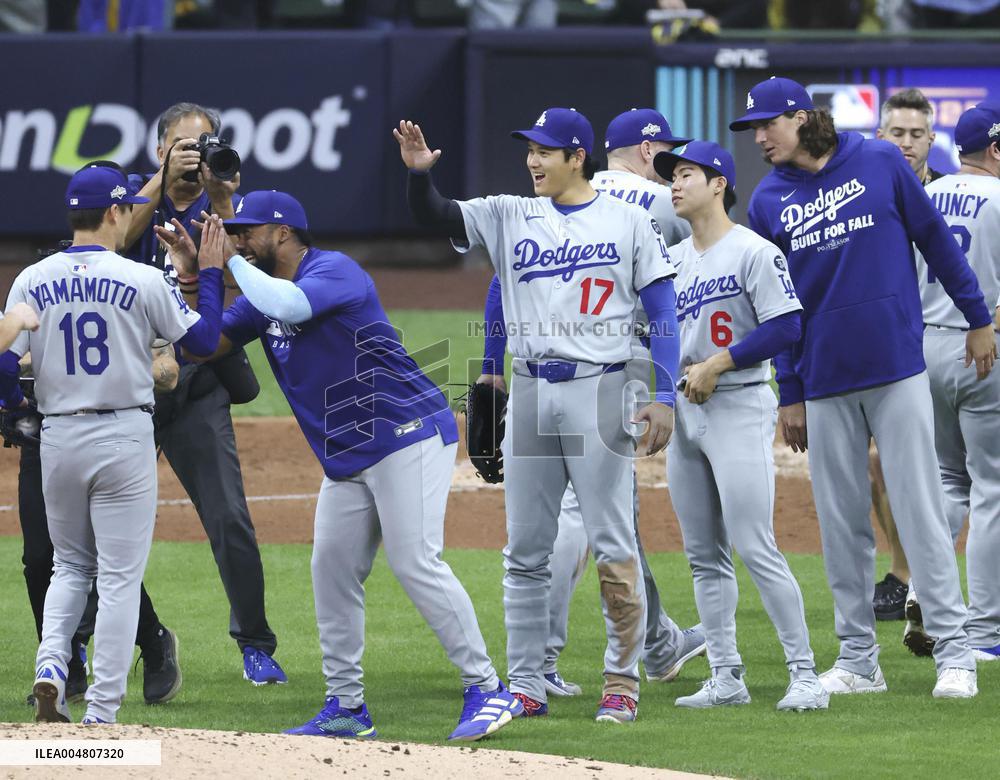 Baseball: Championship Series between Dodgers and Brewers
