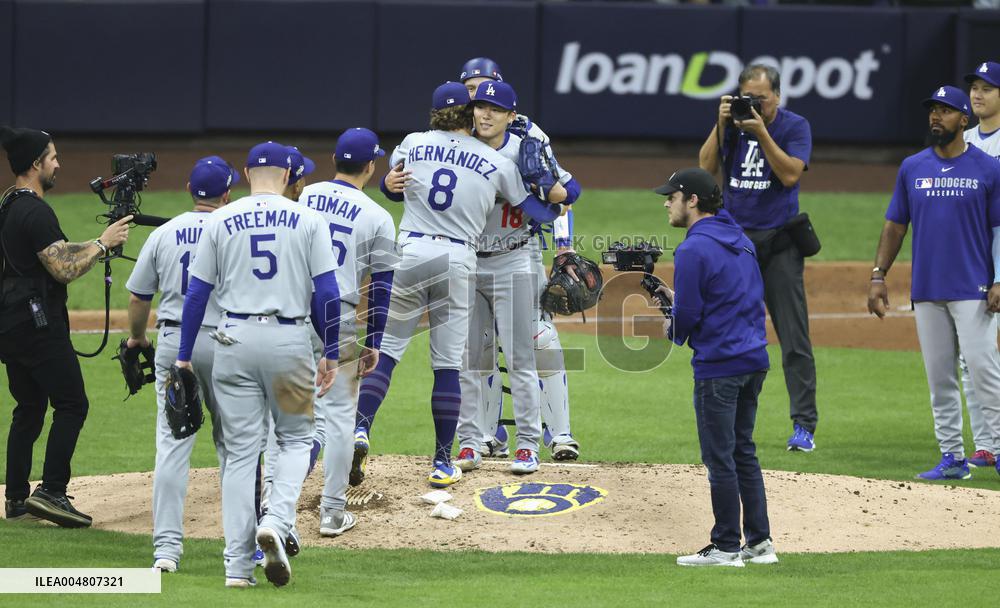 Baseball: Championship Series between Dodgers and Brewers