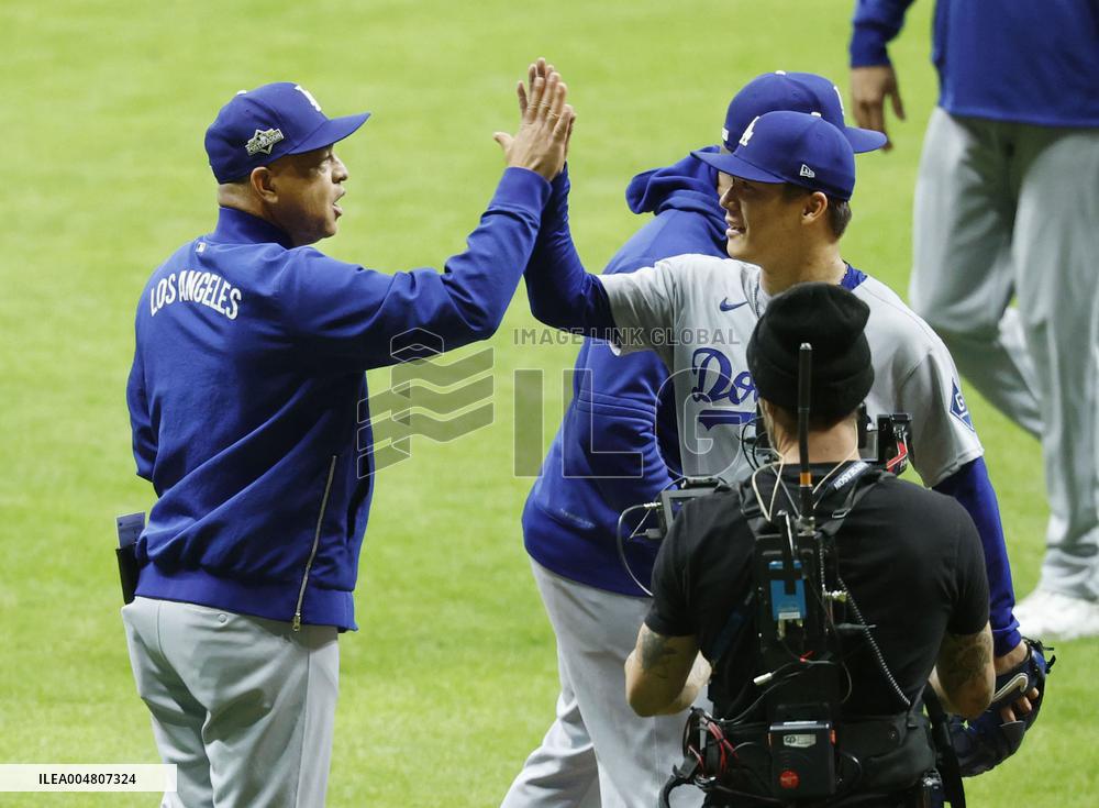 Baseball: Championship Series between Dodgers and Brewers