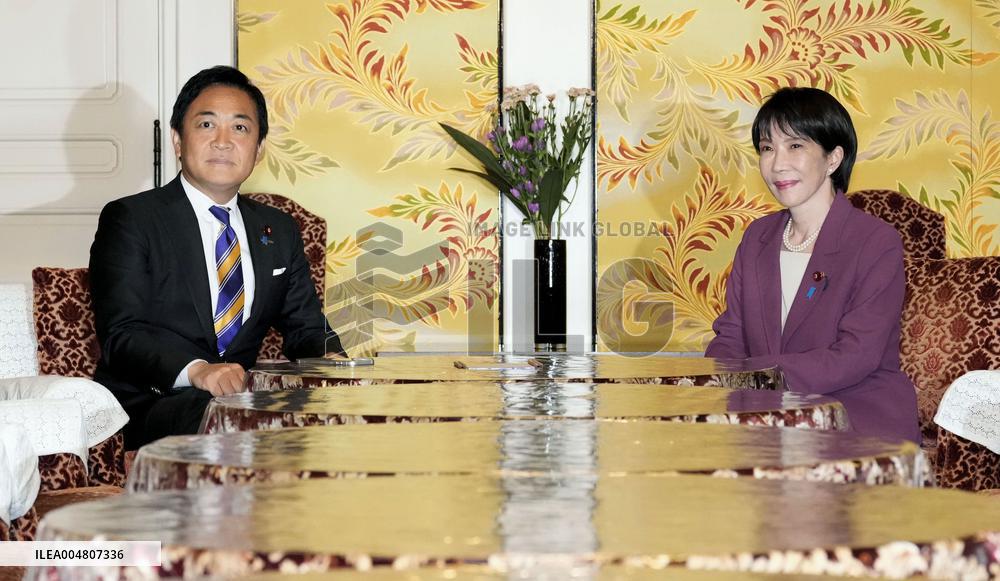 Japan party leaders hold talks in Tokyo