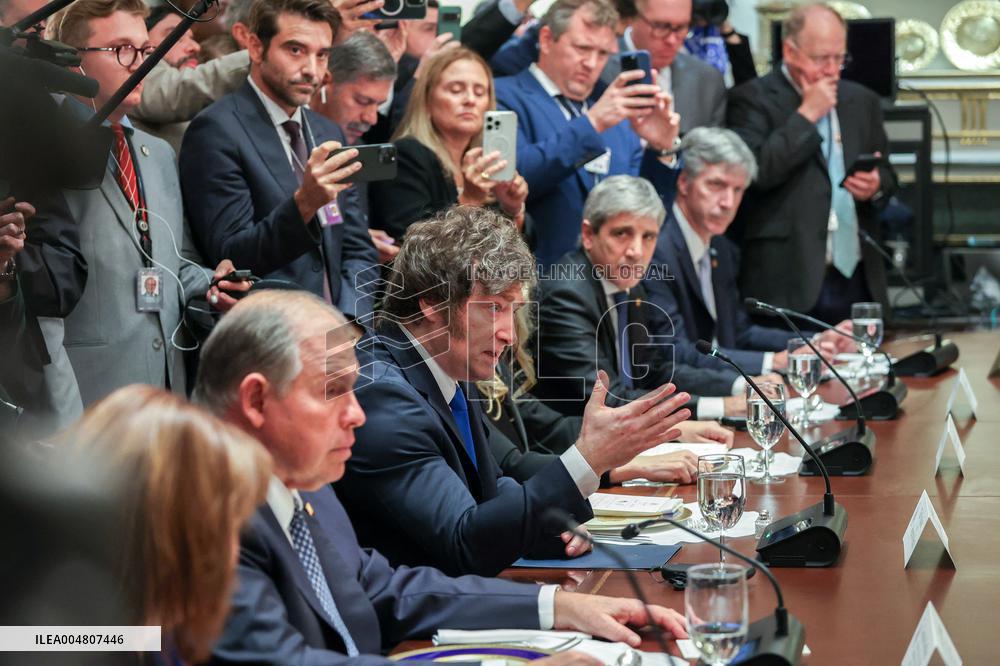 Trump Hosts a bilateral lunch with President Javier Gerardo Milei of Argentina