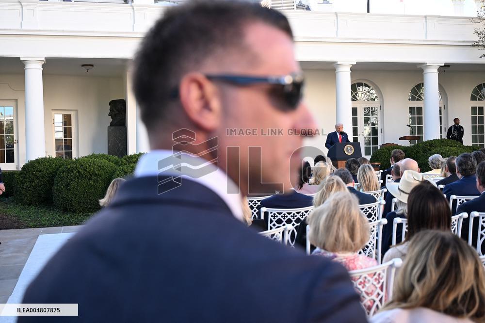 Trump Hosts Medal of Freedom Ceremony Honoring Charlie Kirj