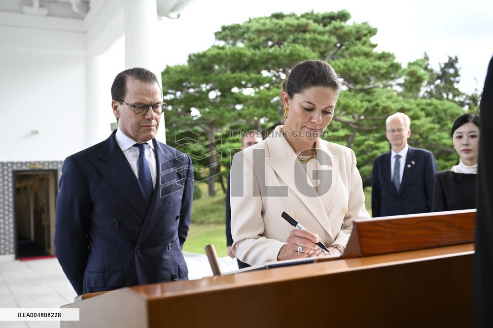 CROWN PRINCESS IN SEOUL