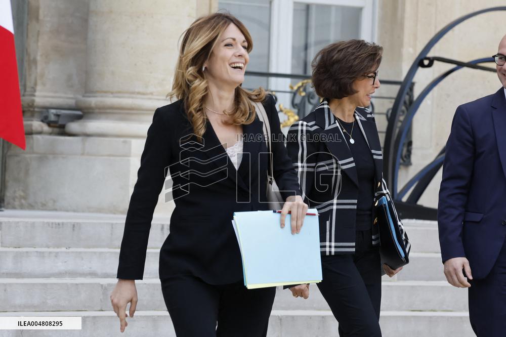 First Weekly Cabinet Meeting Of French Prime Minister Lecornu - Paris