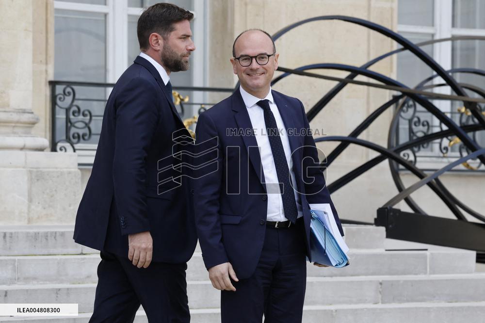 First Weekly Cabinet Meeting Of French Prime Minister Lecornu - Paris