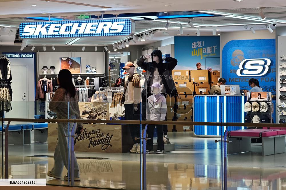 SKECHERS Store