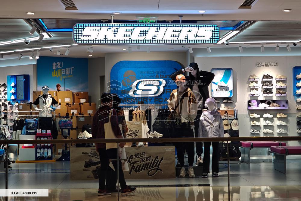 SKECHERS Store
