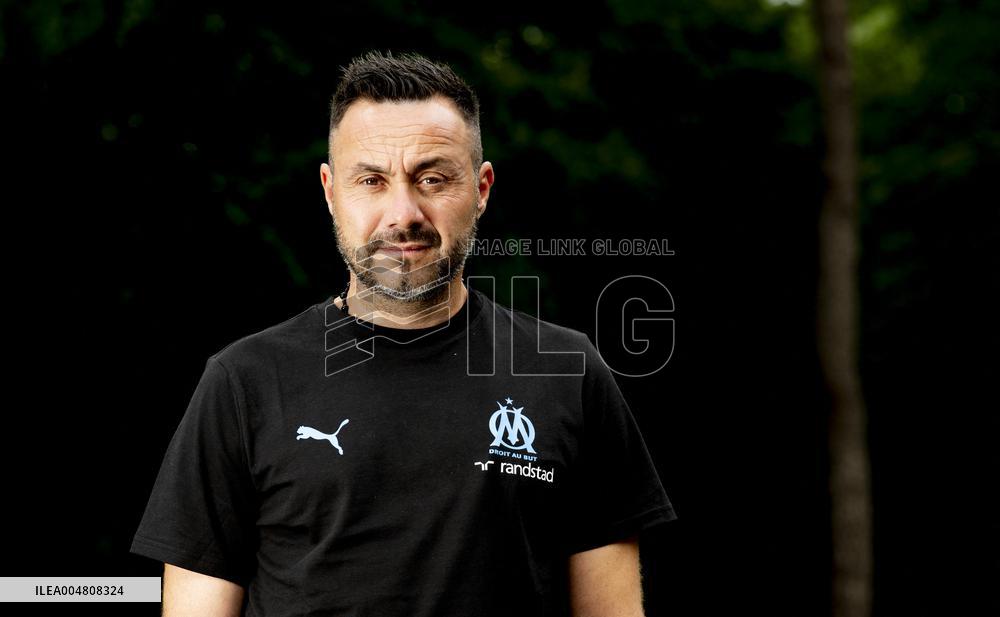 Roberto De Zerbi Portrait In Zeist - Netherlands