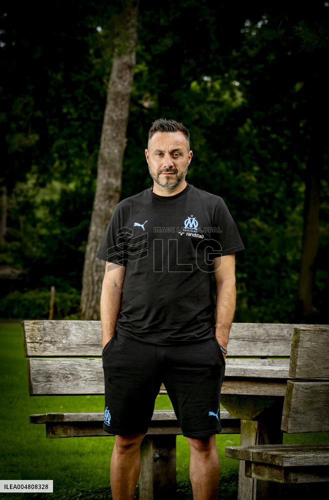 Roberto De Zerbi Portrait In Zeist - Netherlands