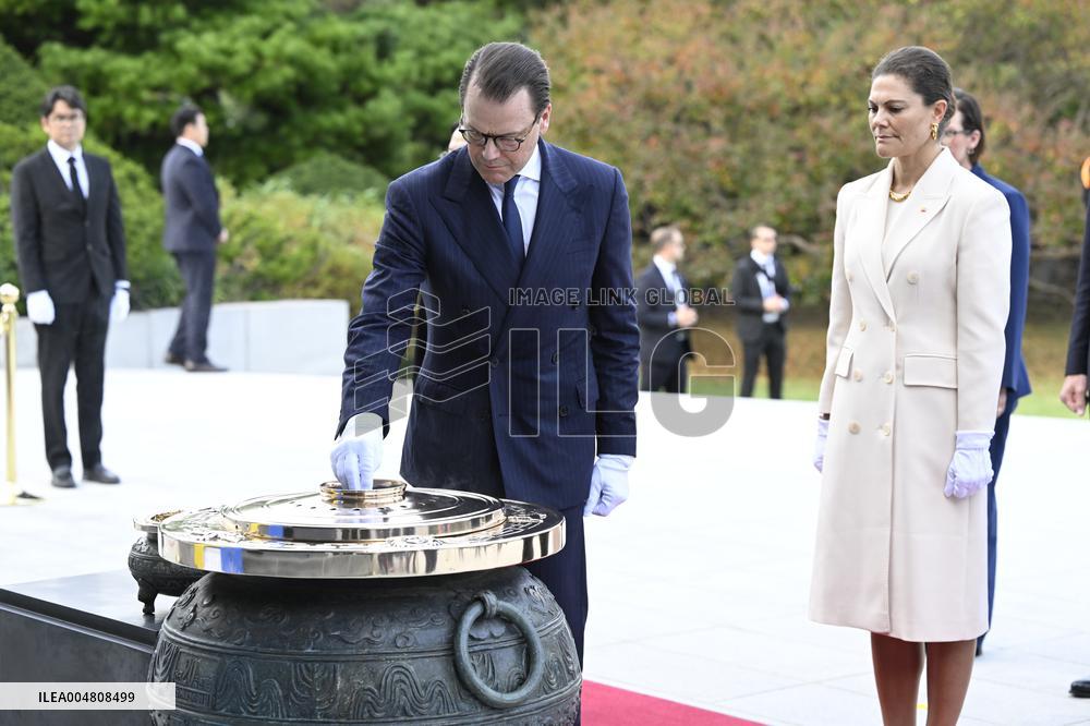 CROWN PRINCESS IN SEOUL