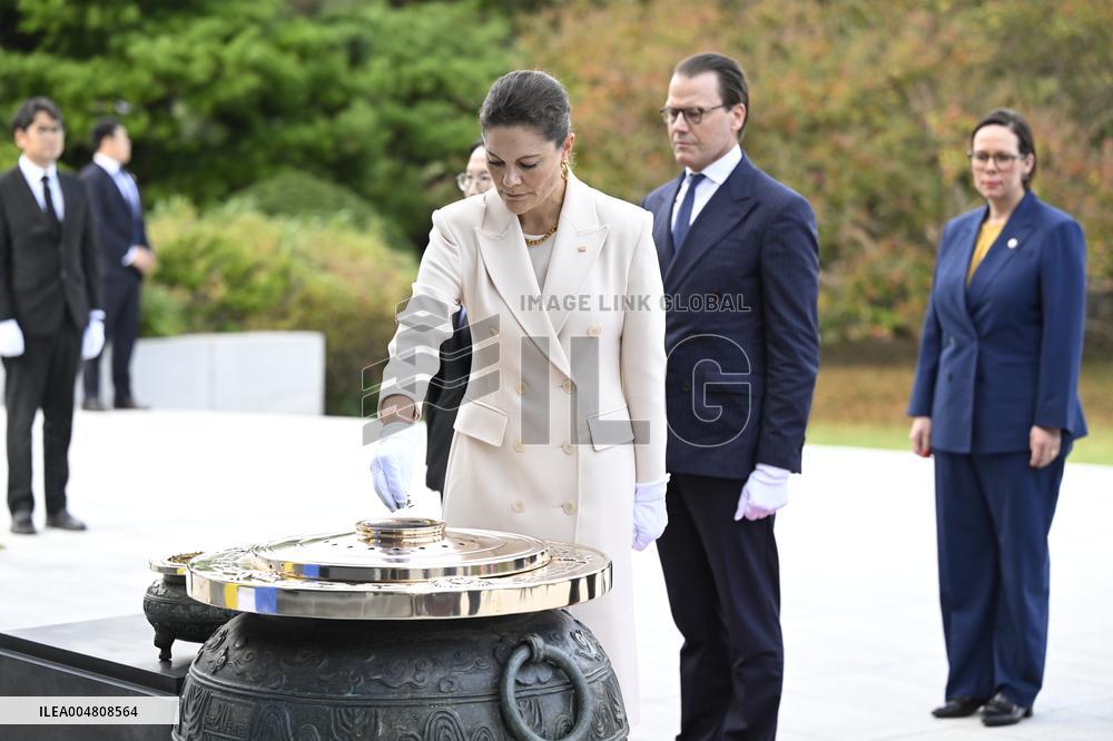 CROWN PRINCESS IN SEOUL