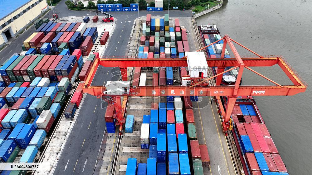 Fengshan Port in Nantong