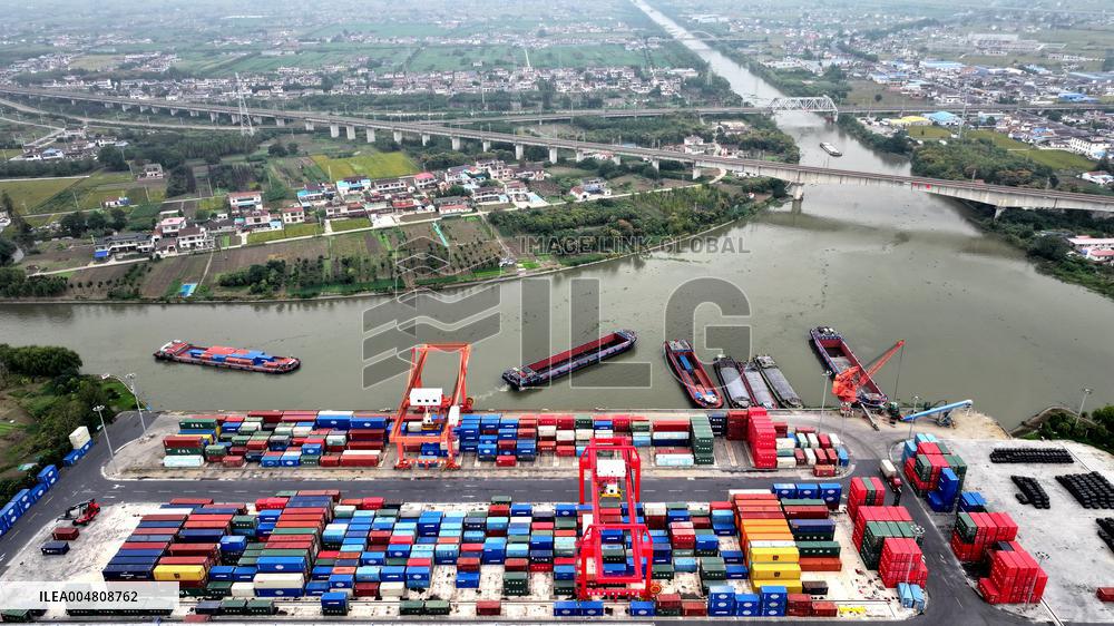 Fengshan Port in Nantong